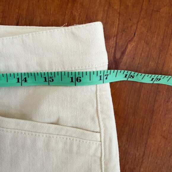 Ann Taylor Women's Cropped White Jeans, size 10 - Picture 7 of 12